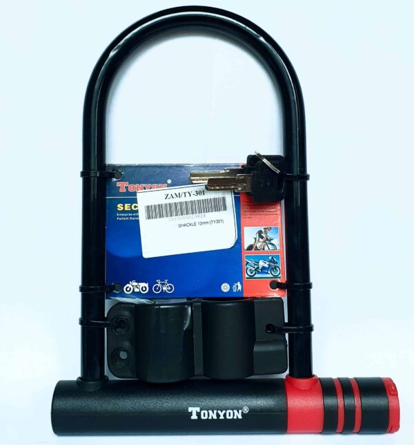 Svart röd cykellås med nycklar och förpackning.