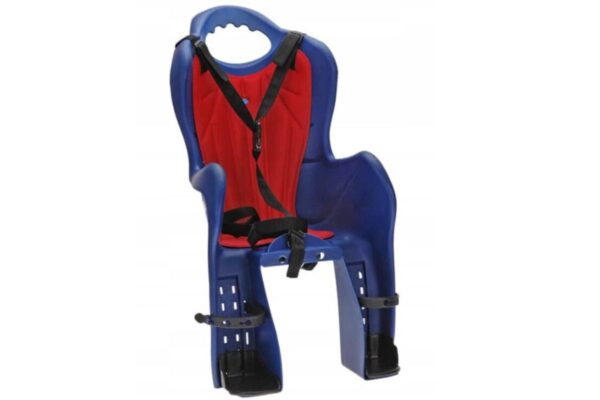 Blå och röd cykelbarnstol med säkerhetsbälte.