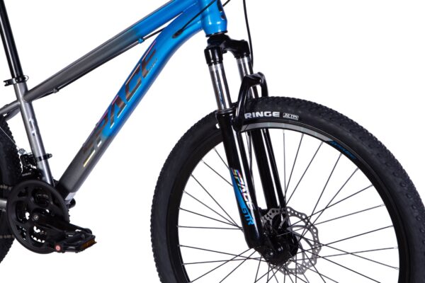 Modrý horský bicykl s odpruženou vidlicí