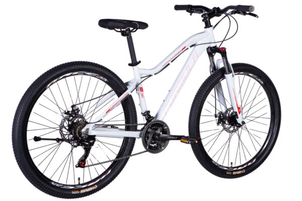Vit mountainbike med svarta däck, sidovy.