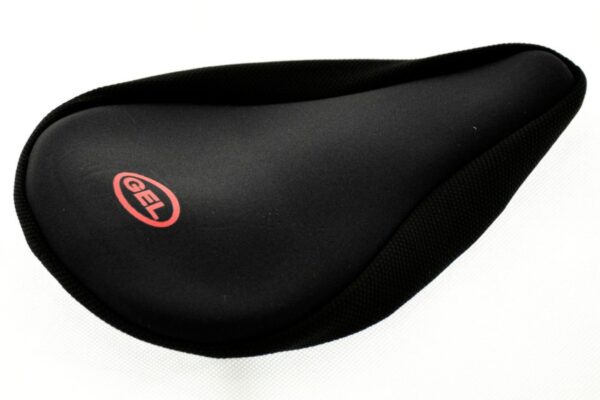 Svart cykelsadelskydd med gel för komfort.