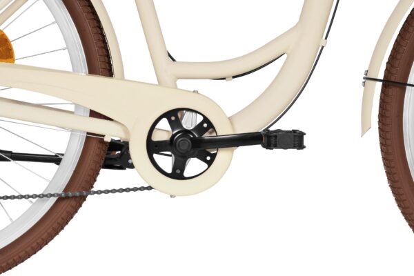 Cykelram och kedja närbild, beige och brun.