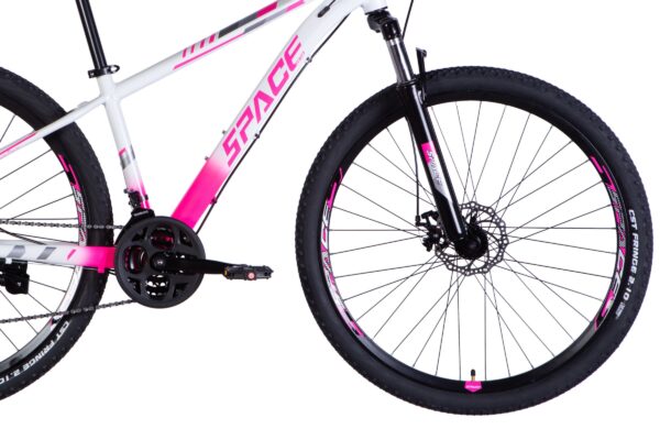 Mountainbike med rosa och vita detaljer