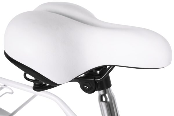 Vit cykelsadel på silverram